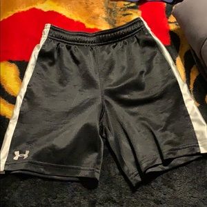 Under armour shorts boys